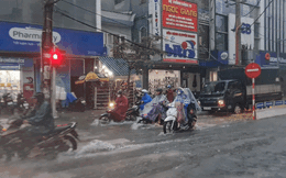 Bão số 5 gây mưa lớn, nhiều tuyến phố ở Đà Nẵng đang ngập sâu