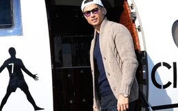 Ronaldo cùng bạn gái rời Qatar trên chuyên cơ 24 triệu USD