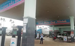 CLIP: Một cửa hàng xăng dầu ở Bình Định bị “tố” không bán xăng, đuổi khách đi