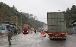 Xe chở nông sản đổ dồn lên các cửa khẩu Lạng Sơn