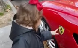 Video cho thấy bạn có thể không bằng một bé gái 2 tuổi: Đọc vanh vách hãng xe dù chỉ nhìn mâm xe