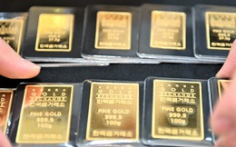 Câu hỏi trị giá 140 tỷ USD: Nga có thể bán kho vàng trăm tấn của mình không?