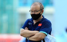 Trưởng đoàn bóng đá Thái Lan nhắm HLV Park Hang Seo vào 'ghế nóng'