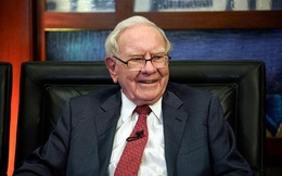 Thay vì đầu tư thêm cổ phiếu tỷ phú Warren Buffett lại có quyết định táo bạo - giữ khối tiền mặt khổng lồ 144 tỷ USD với lý do khiến ai cũng phải trầm trồ: Quả là "gừng càng già càng cay"