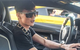 Phan Công Khanh xuất hiện tại 'show diễn' siêu xe đắt đỏ nhất Việt Nam cùng Lamborghini Aventador SVJ giá sau thuế không dưới 50 tỷ đồng