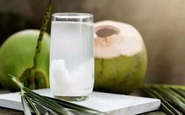 F0 uống nước dừa cực tốt cho việc phục hồi, đào thải nhanh virus: Nhưng nếu thuộc 6 nhóm người sau thì bạn tốt nhất nên “nhịn miệng”