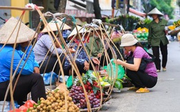 Hà Nội sắp lắp máy bán hàng tự động có trái cây tươi để thay thế hàng rong hè phố