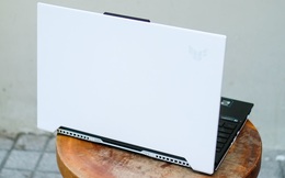 Laptop 26 triệu có thiết kế lạ, cấu hình mạnh từ Asus