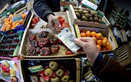 Người tiêu dùng châu Âu 'hứng đòn' từ khủng hoảng Ukraine