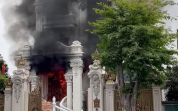 Vụ cháy biệt thự tại Quảng Ninh: Camera ghi lại hành động không ngờ của nữ chủ nhà khi xảy ra hỏa hoạn