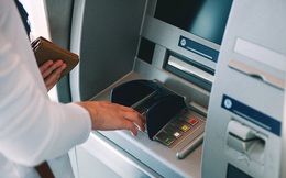 Rút tiền tại ATM bằng CCCD gắn chip: Làm sao để an toàn?