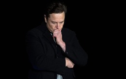 Tesla đang bị hủy hoại nghiêm trọng bởi Elon Musk: Vốn hóa bốc hơi 400 tỷ USD, nhân tài rời bỏ, khó khăn bủa vây nhưng CEO chỉ mai mê tweet cãi cọ qua lại