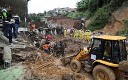 Số nạn nhân tử vong do lũ lụt ở Brazil tăng lên 57 người, hàng nghìn người phải di dời