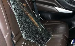 Cửa ô tô bị đập vụn giữa nơi sầm uất, chủ xe kêu mất 50.000 USD