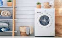 Nên giặt quần áo bằng nước nóng hay nước lạnh? Bạn sẽ giật mình biết đáp án, chuyện đơn giản nhưng nhà nào cũng mắc lỗi suốt hàng chục năm