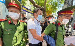 Khởi tố Giám đốc CDC Khánh Hoà và hai người liên quan việc mua kit test Việt Á