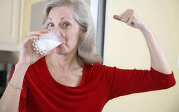 3 thực phẩm ăn quá nhiều sẽ làm cho xương "giòn", uống nhiều sữa cũng vô dụng