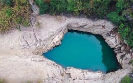 Chuyện về hồ nước trong xanh không đáy ở Trung Quốc: Được mệnh danh là tiên cảnh nhưng chuyên gia lặn xuống mới phát hiện chân tướng