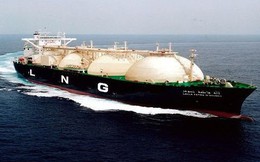 Tranh mua LNG để chuẩn bị cho mùa đông, các nhà nhập khẩu chơi lớn thuê nguyên tàu làm 'kho nổi' để trữ được nhiều hơn