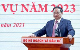 Thủ tướng Phạm Minh Chính nêu tình trạng sân Mỹ Đình khi nói về hợp tác công tư