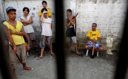 Tù nhân Philippines tự quay lại trại giam sau bão Haiyan
