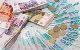 Người dân Nga lao đao vì đồng rúp