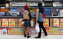 Hoãn tăng thuế có phải là biện pháp giúp kinh tế Nhật thoát suy thoái?