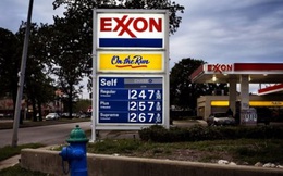 Warren Buffett bỏ hơn 3 tỷ USD mua cổ phiếu Exxon Mobil