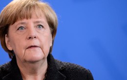 Vụ khủng bố Paris đưa Thủ tướng Đức vào thế khó