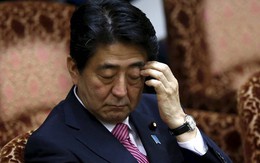 Nhật bị hạ tín nhiệm, Abenomics “lâm nguy”?