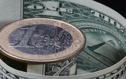 Vì sao euro khó được như USD?