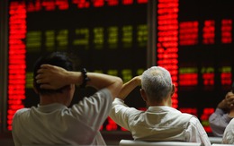 Các nhà đầu tư nhỏ lẻ ồ ạt rời khỏi chứng khoán Trung Quốc