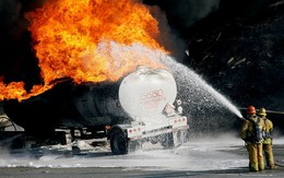 Xe chở dầu phát nổ ở Nam Sudan, hơn 100 người chết