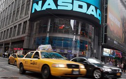 Nasdaq vượt mốc 5.000 điểm lần đầu tiên trong 15 năm