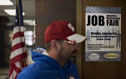 Mỹ: Số đơn xin trợ cấp thất nghiệp tiếp tục thấp nhất 15 năm