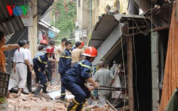 Hà Nội yêu cầu có giải pháp tháo dỡ nhà cổ nguy cơ sập đổ