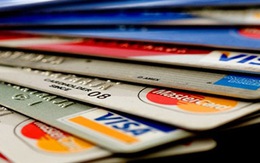 Mỹ: Nợ thẻ tín dụng tăng kỷ lục