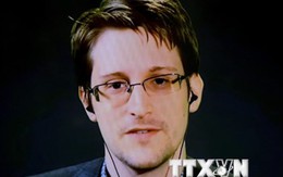 Cựu trùm CIA: Snowden chịu một phần trách nhiệm về vụ khủng bố ở Paris