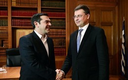 EU yêu cầu Hy Lạp hoàn tất tiến trình tái cấp vốn các ngân hàng