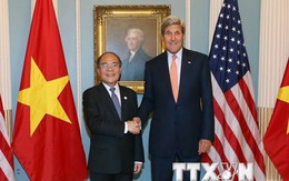 Chủ tịch Quốc hội Nguyễn Sinh Hùng gặp Ngoại trưởng John Kerry