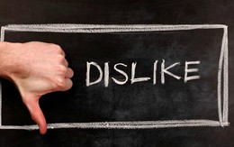 Mark Zuckerberg: Facebook sắp có nút “Dislike”