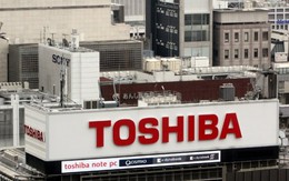 Cổ phiếu Toshiba bị hạ xuống mức "rác"