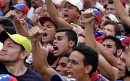 Lạm phát 500%, người Venezuela được tăng lương 40%