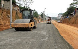 Hơn 95 tỷ đồng làm 1,4 km đường