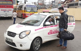 Taxi không giảm giá cước, phải viết giải trình