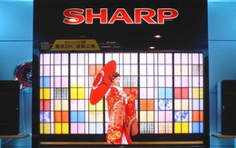 Thua lỗ kéo dài, Sharp chính thức "bán mình" cho nhà lắp ráp của Apple