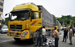 Hà Nội: Phát hiện 20 tấn hàng không rõ nguồn gốc tại Cảng Phà Đen