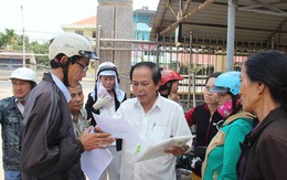 Quảng Ngãi: Dân kéo lên huyện đòi mở lối vô nhà