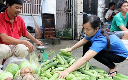 Xăng tăng giá mạnh, lo hàng tết ăn theo