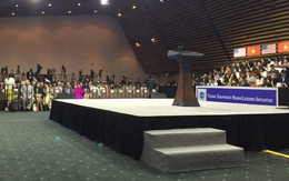 Tổng thống Obama trò chuyện với 800 thủ lĩnh trẻ VN